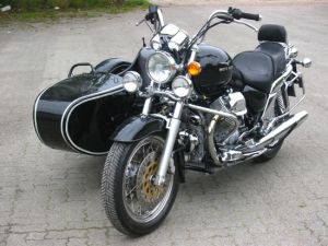 Moto-Guzzi-11005